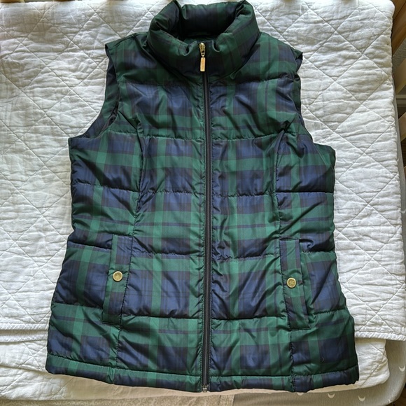VEST - Picture 2 of 3